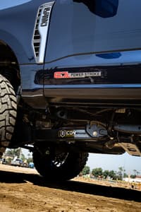 icon 2023 ford f-250/f-350 super duty 4wd diesel, 2.5" lift, stage 5 suspension system w/ radius arms k62565r