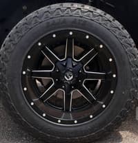 22x10 fuel off-road maverick matte black w/ milled accent d538 6x135 6x5.5/139.7 -24mm