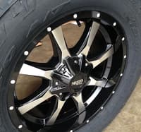 (clearance - no returns) 18x10 moto metal mo970 gloss black machined 6x135 6x5.5/139.7 -24mm