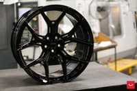 24x10 vossen hf-5 gloss black (hybrid forged) 5x130 15mm