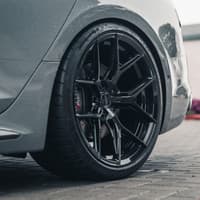 22x12 vossen hf-5 gloss black (hybrid forged) (custom)