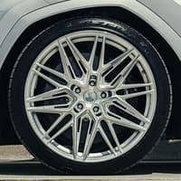 21x10.5 vossen hf-7 silver polished (hybrid forged) 5x4.5/114.3 40mm