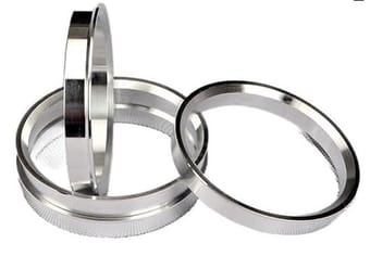 set of 4 metal hub rings - image
