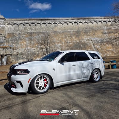 22x10.5 Variant MNZ-3P Gloss White on 2021 Dodge Hellcat Durango