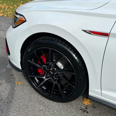19 Inch Savini SV-F6 Gloss Black w/ Double Dark Tint on a 2022 Volkswagen Jetta