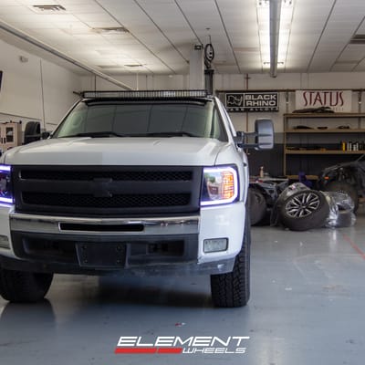 18 Inch KMC KM535 Grenade in Matte Black on a 2011 Chevrolet Silverado 1500