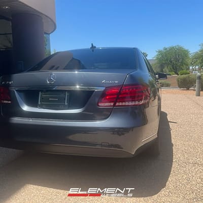 18 inch Staggered F1R F103 Gloss Black on a 2014 Mercedes Benz E350 Sedan
