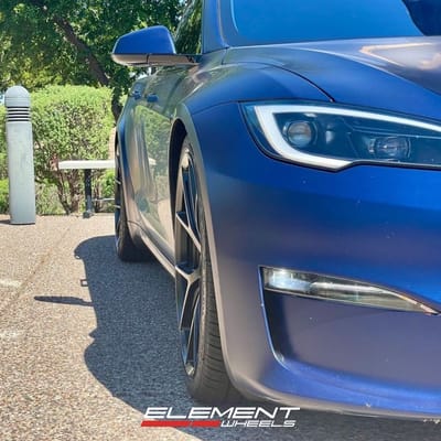 Staggered 21 Inch MRR FS06 Matte Black on a 2023 Tesla Model S Long Range