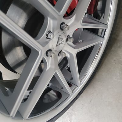 22 inch AZAD AZ1029 in Silver Brushed w/ Chrome Stainless Steel Lip on a 2022 Ford Explorer