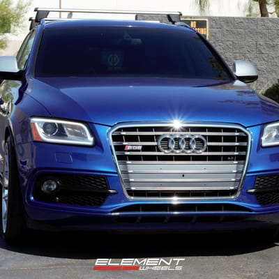 22 Inch Ferrada FR4 in Machine Silver w/ Chrome Lip on a 2016 Audi SQ5