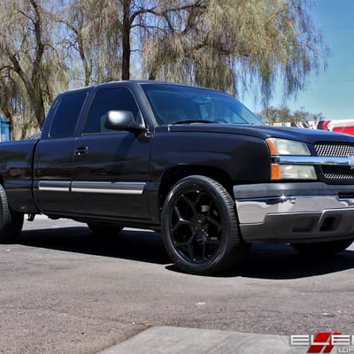22x10 MRR T228 Truck Wheels Gloss Black on a 2005 Chevy Silverado 1500 w/ Specs