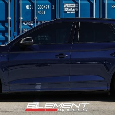 21 Inch Avant Garde M520R Polished Bronze on a 2019 Audi SQ5