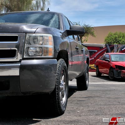 20x9 Moto Metal MO984 Matte Gray w/ Gloss Black Inserts on a 2010 Chevy Silverado 1500 w/ Specs