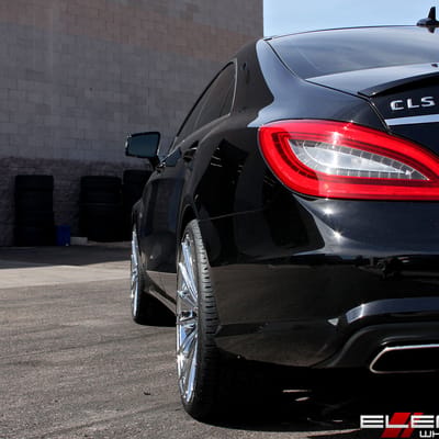 20 inch Staggered Lexani Pegasus All Chrome on a 2010 Mercedes Benz CLS 63 w/ Specs