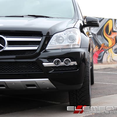 22 inch XIX X15 Silver Machined Face (Chrome Lip) on 2011 Mercedes Benz GL450 w/ Specs