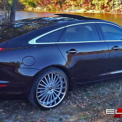 22 inch Staggered Wheels 2011 Jaguar XJ w/ Specs