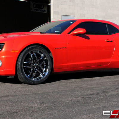 22 inch Staggered Gianna Blitz Chrome w/ 2 Prong Black Inserts on a 2012 Chevrolet Camaro SS w/ Specs