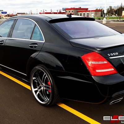 22 inch Staggered XIX X15 Black w/ Machined Face (Chrome Steel Lip) on a 2012 Mercedes Benz S550 w/ Specs