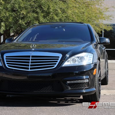 22 inch Staggered Lexani CSS8 Black Milled on 2012 Mercedes Benz S63 w/ Specs