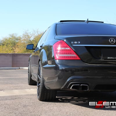 22 inch Staggered Lexani CSS8 Black Milled on 2012 Mercedes Benz S63 w/ Specs