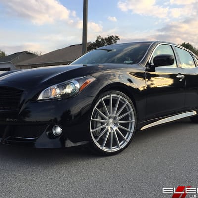 22 inch Staggered Avant Garde M615 Silver Machined on a 2013 Infiniti M37 w/ Specs