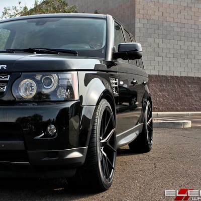 22x10.5 Verde V99 Axis Satin Black on a 2013 Ranger Rover Sport w/ specs