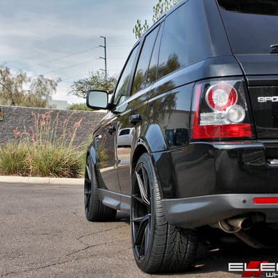 22x10.5 Verde V99 Axis Satin Black on a 2013 Ranger Rover Sport w/ specs
