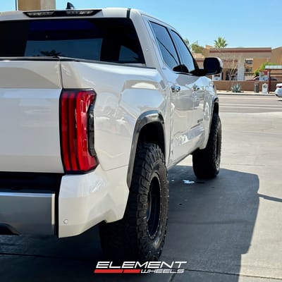 18 inch Method Race MR306 Mesh Matte Black on a 2023 Toyota Tundra