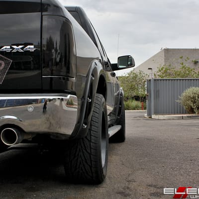 20x10 Moto Metal MO977 Satin Black on a 2014 Dodge Ram 1500 w/ specs