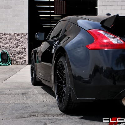 19 inch Staggered Klutch KM20 Gloss Black on a 2014 Nissan 370Z w/ Specs
