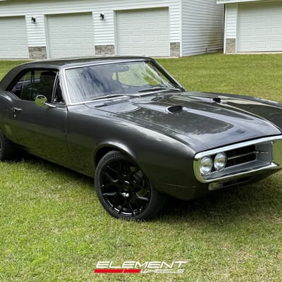 Staggered 18 inch MRR FS01 in Gloss Black on an 1967 Pontiac Firebird