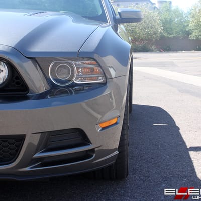 20 inch staggered Niche Targa Black/Machined w/Tint on a 2014 Ford Mustang w/ Specs