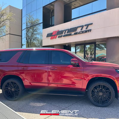 24 inch Vossen HF6-5 Gloss Black on a 2025 Chevrolet Tahoe