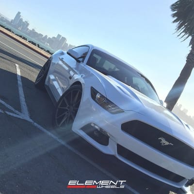 20 inch Staggered Vossen VFS1 Matte Graphite (Flow Formed) on 2015 Ford Mustang GT w/ Specs