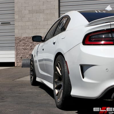 20 inch Staggered Hellcat Replica Wheels Gloss Bronze on a 2015 Dodge Charger SRT w/ Specs