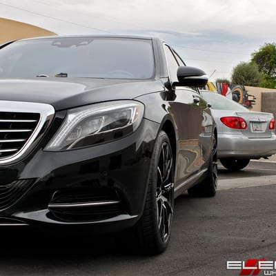 20 inch Staggered Lexani CSS-15 Gloss Black w/ Machined Tips on a 2015 Mercedes Benz S550 w/ Specs