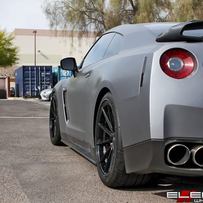 20 inch Staggered Variant Argon Gloss Piano Black (Flow Forged) on a 2015 Nissan GTR w/ Specs