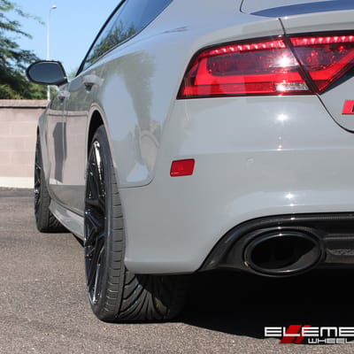 21x10.5 Rohana RFX10 All Gloss Black on a 2015 Audi RS7 w/ Specs