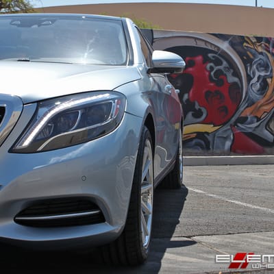 20x9 Ferrada FR4 Machine Silver w/ Chrome Lip on a 2015 Mercedes Benz S550 Sedan w/ Specs