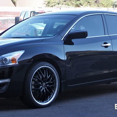 20x8.5 MRR GT1 Black on a 15 Nissan Altima w/ Specs
