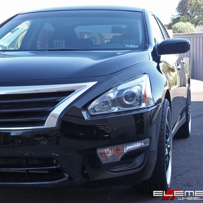 20x8.5 MRR GT1 Black on a 15 Nissan Altima w/ Specs