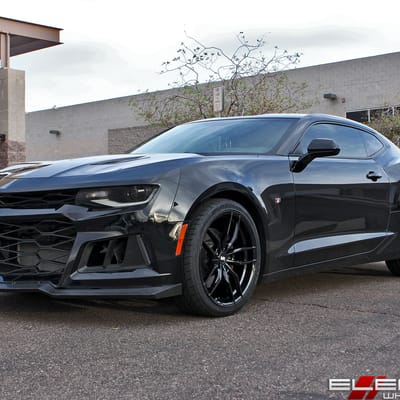 20 inch Staggered Variant Krypton Gloss Piano Black (Flow Forged) on a 2016 Chevy Camaro SS w/ Specs