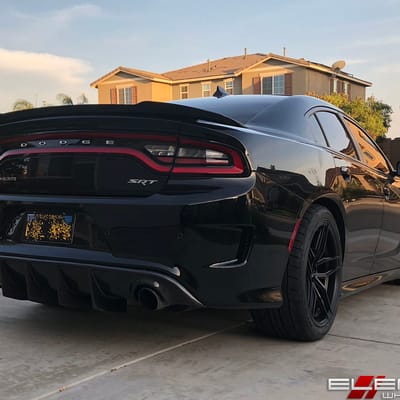 20 inch Staggered Ferrada Forge-8 FR5 Matte Black (Rotary Forged) on a 2016 Dodge Charger SRT w/ Specs