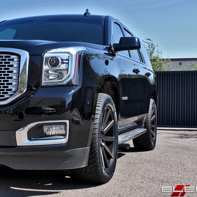 22x9.5 DUB Shot Calla Black/Machined w/ Tint on a 2016 GMC Yukon SLT w/ Specs