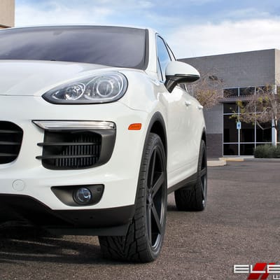 22x9 Rohana RC22 Matte Black on a 2016 Porsche Cayenne S w/ Specs