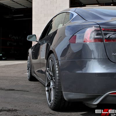 21 inch Staggered Ace Alloy Mesh-7 Gloss Mica Gray Milled on a 2016 Tesla Model S w/ specs