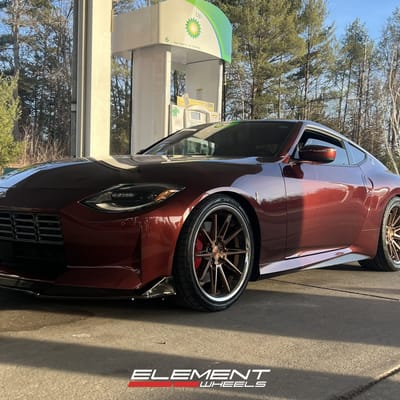 20 Inch Ferrada CM2 in Brushed Cobre w/ Chrome Lip on a 2024 Nissan Z