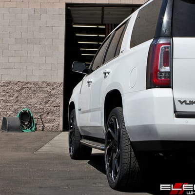 24x10 Lexani Cyclone Gloss Black w/ Machined Tips on a 2017 GMC Yukon w/ Specs