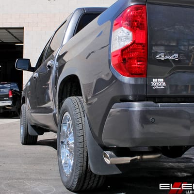 20x9 Fuel Off-Road Maverick Chrome on a 2017 Toyota Tundra w/ Specs