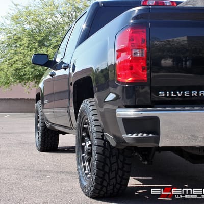 20x9 XD Series XD798 Addict Matte Black on a 2017 Chevy Silverado 1500 w/ Specs